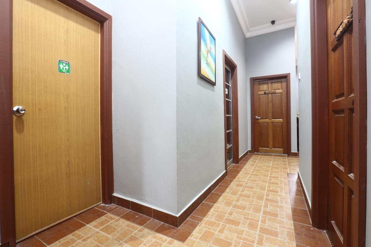 Oyo 89523 Villa Sri Mayang Κουάλα Τερενγκάνου Εξωτερικό φωτογραφία