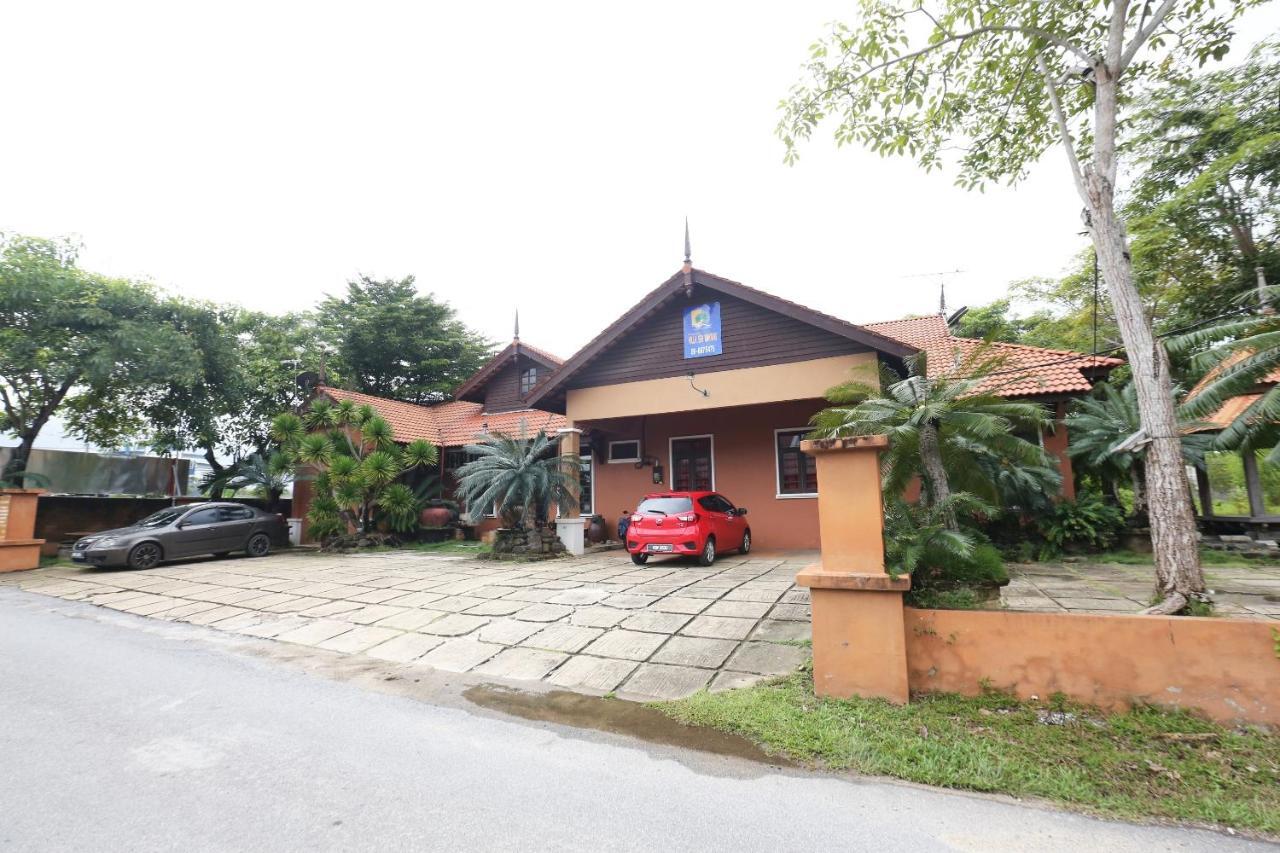 Oyo 89523 Villa Sri Mayang Κουάλα Τερενγκάνου Εξωτερικό φωτογραφία